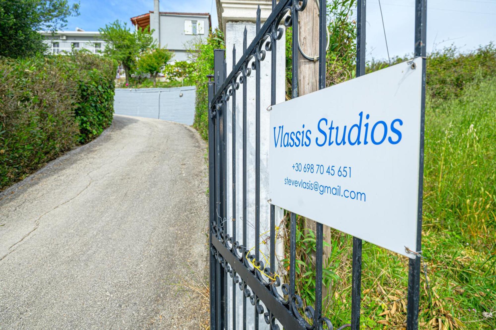Vlassis Studios Mesongí Exterior foto